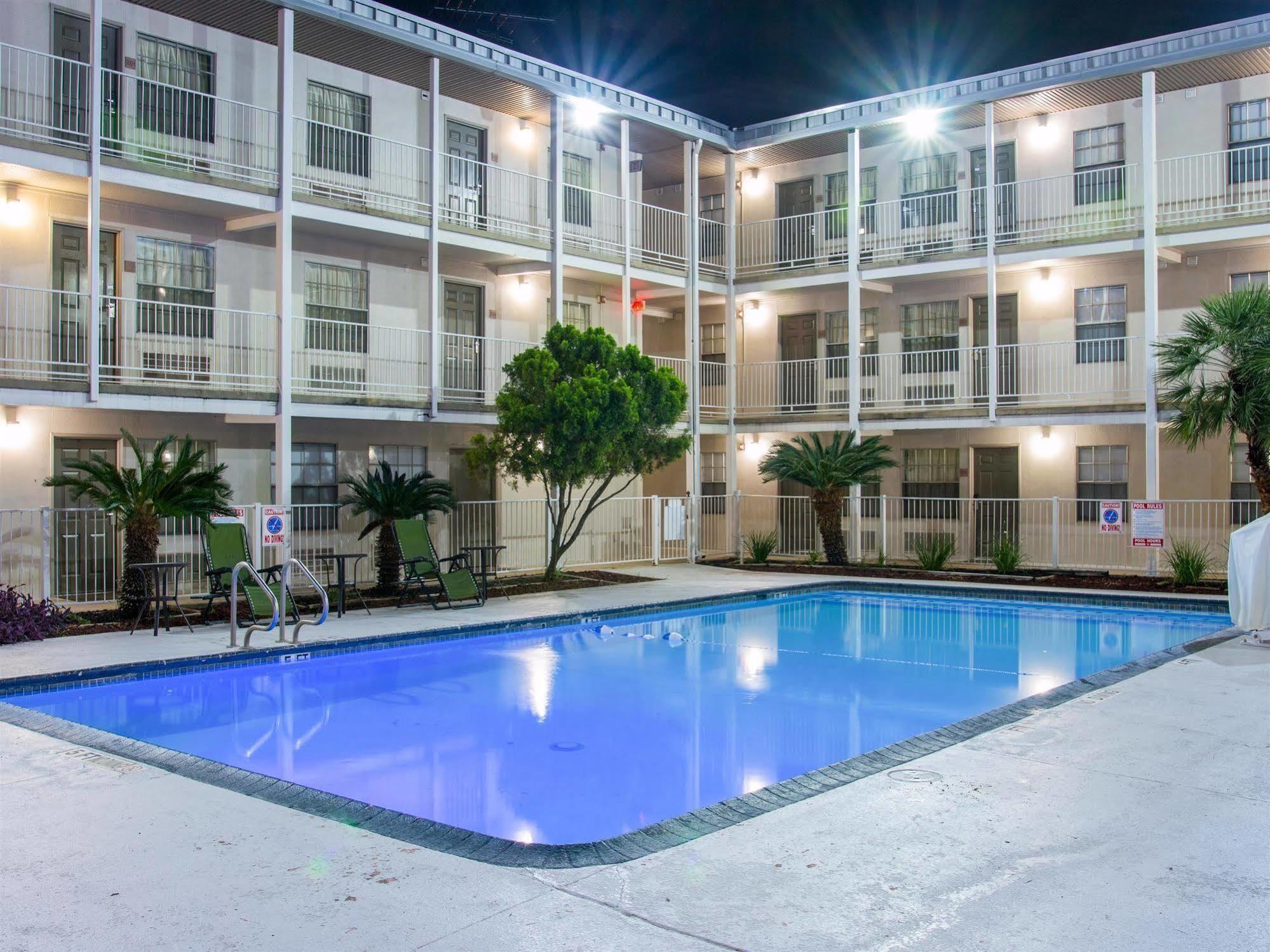 Studio 6-San Antonio, Tx - Lackland Afb 외부 사진